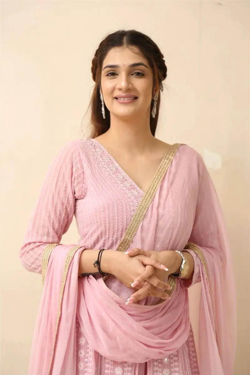 Telugu Actress Hasini Sudhir In Beautiful Pink Gown